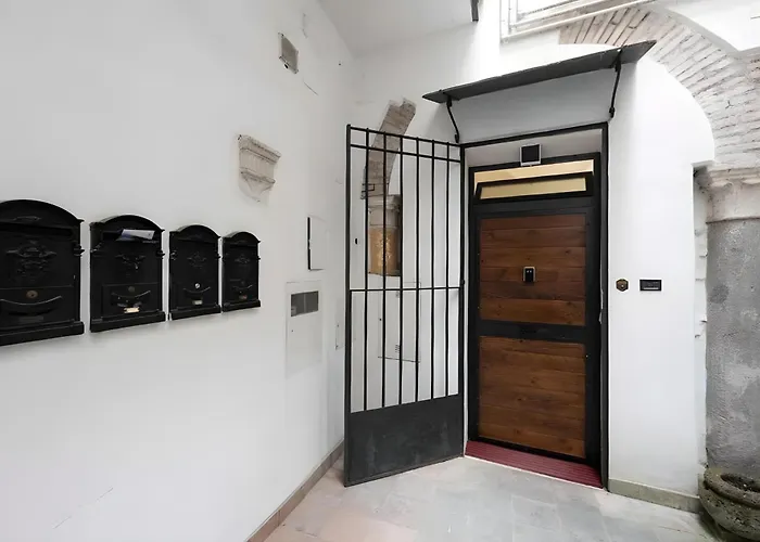 Fram Campo De' Fiori Apartment